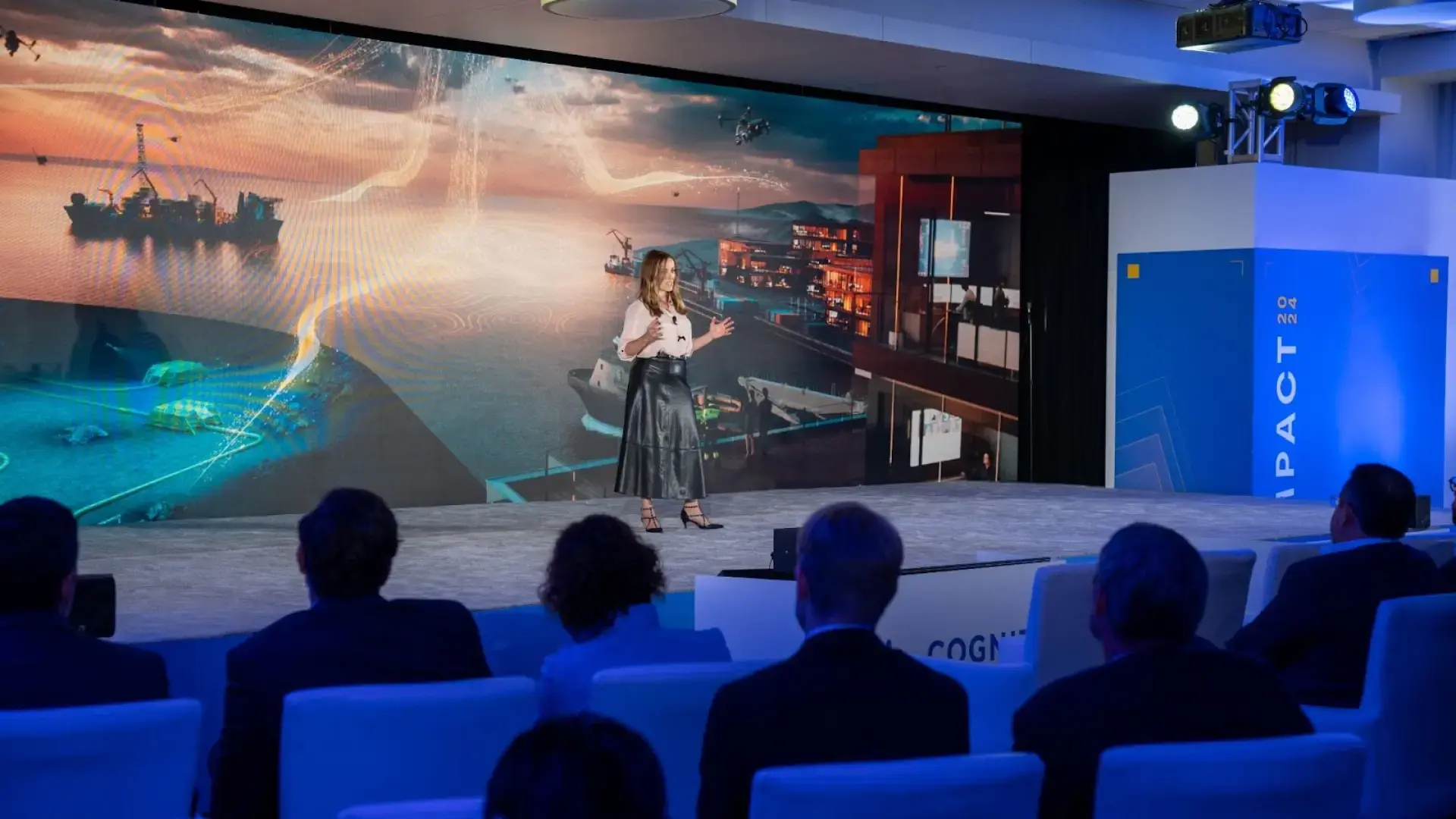 Paula Doyle, Chief Digital Officer of Aker BP on the keynote stage